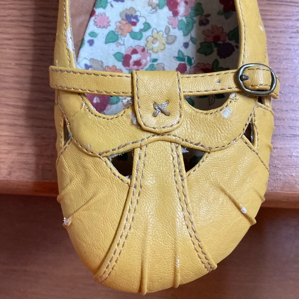 Route 66 Women Flat Slip On Yellow Round Toe Shoes - Picture 7 of 10